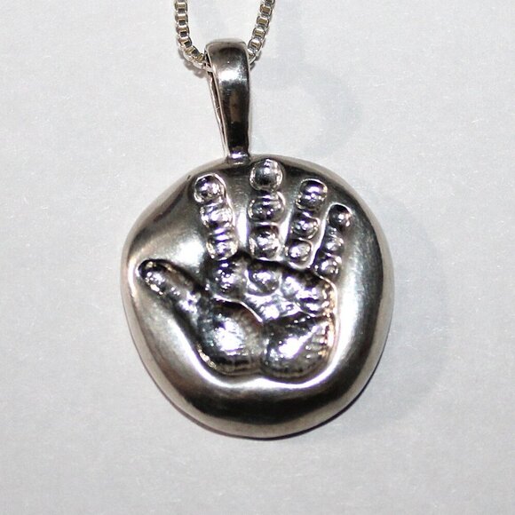 Jewelry - Sterling Silver Hand Print Necklace 8 Grams